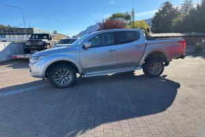 Mitsubishi-MITSUBISHI L200