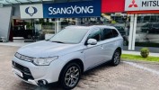 OUTLANDER PLUG-IN HIBRYD 4WD DIAMOND  - Km 121678 - � 22500,00 - Clicca per ingrandire